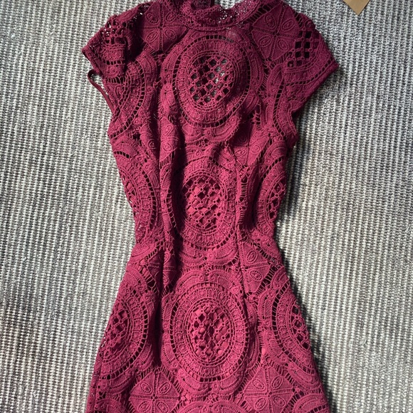 Maroon Laced Dress - Picture 4 of 4